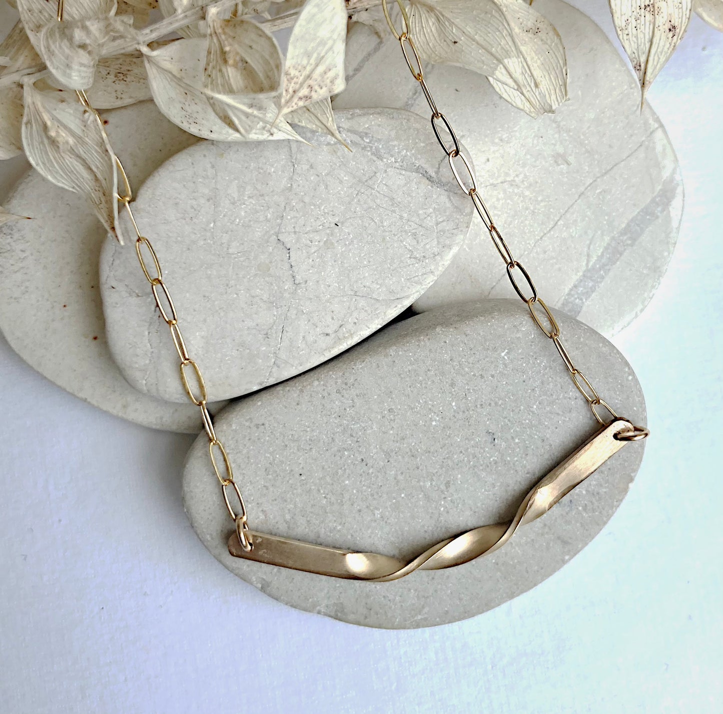 5-Twist and Shout Necklace-GF