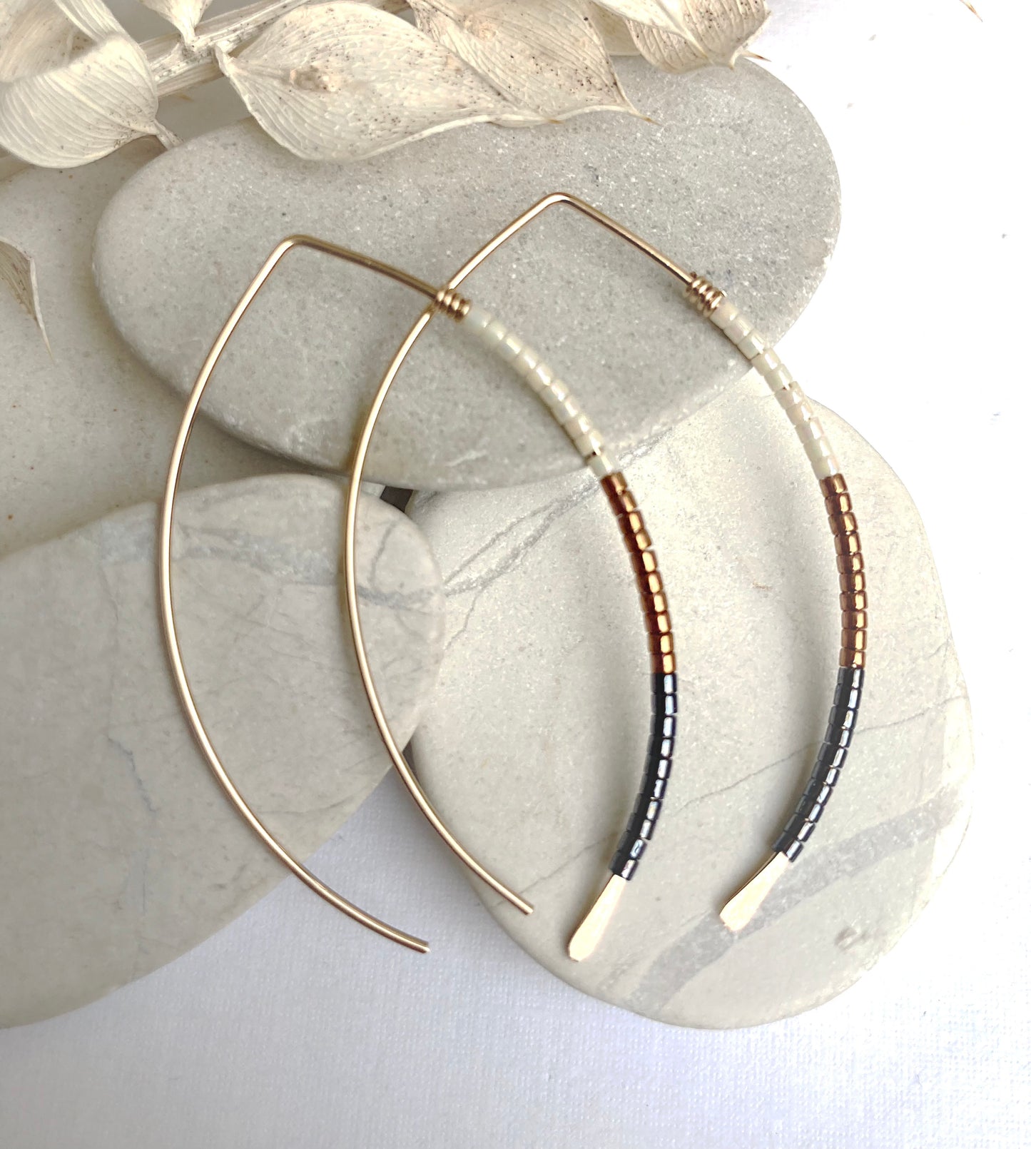 14-Wishbone w/color blocked delicas-GF