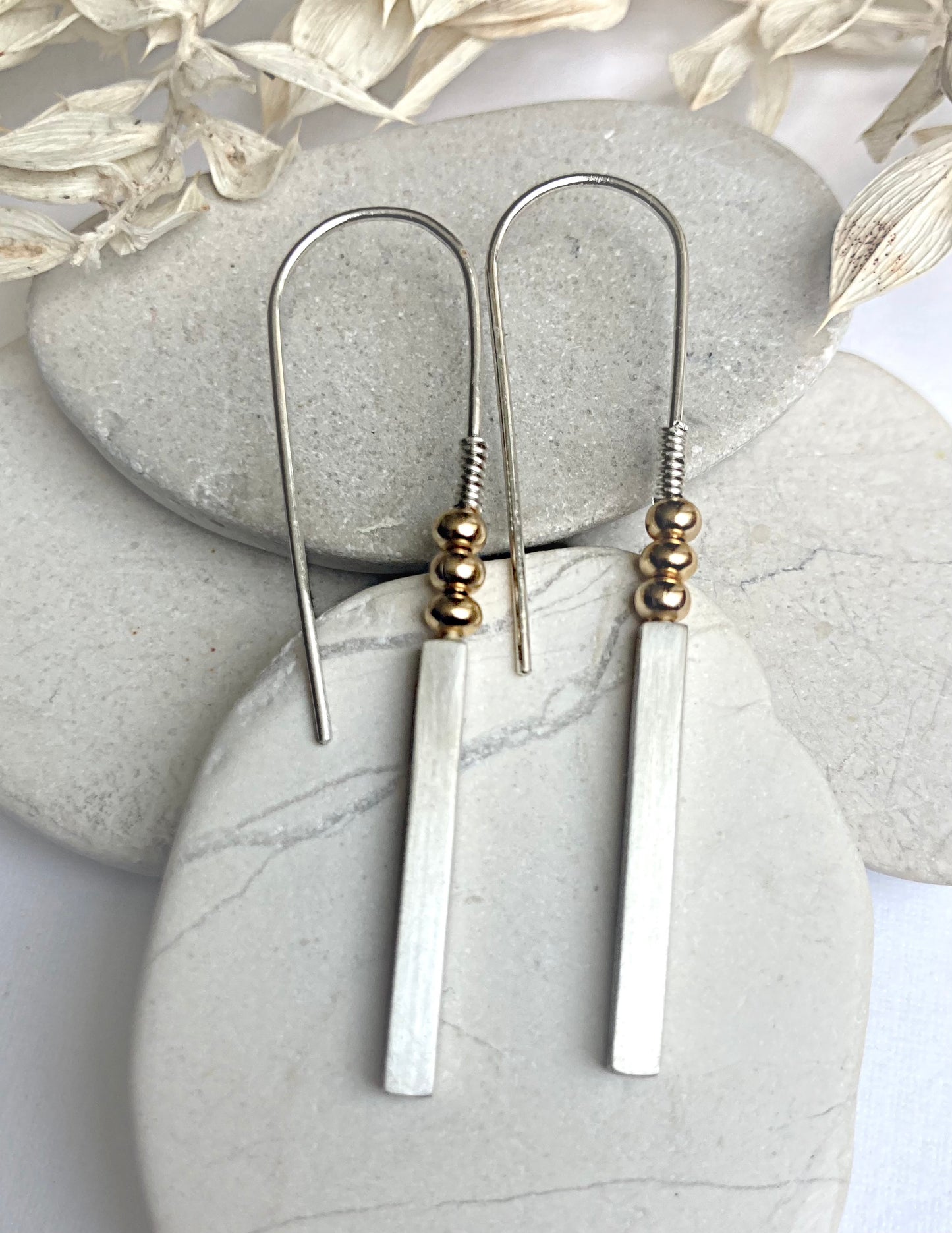 Square wire hook with gold filled beads